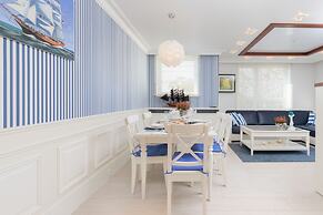 Sailor Apartment by Renters Prestige