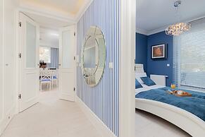 Sailor Apartment by Renters Prestige