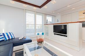 Sailor Apartment by Renters Prestige
