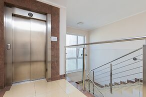 Sailor Apartment by Renters Prestige