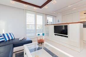 Sailor Apartment by Renters Prestige
