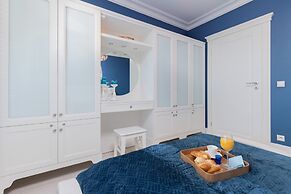 Sailor Apartment by Renters Prestige