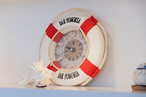 Sailor Apartment by Renters Prestige