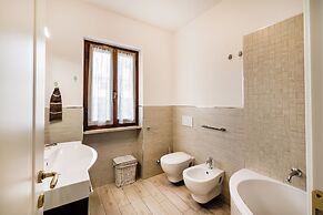 Casa al Ponte dei Marmi - few KM to sea