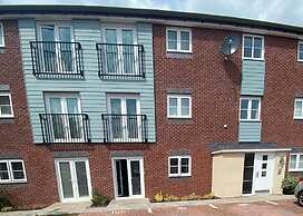 1br-sleeps3-parking-nearcitycentre-shoppingcentre