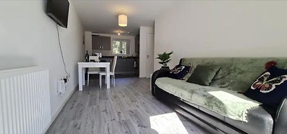 1br-sleeps3-parking-nearcitycentre-shoppingcentre