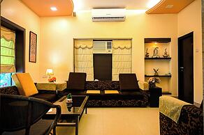 Hotel Cresent Near Assi Ghat