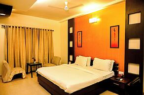 Hotel Cresent Near Assi Ghat