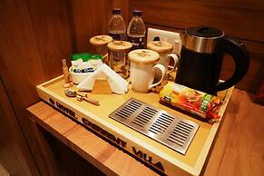 Hotel Cresent Near Assi Ghat