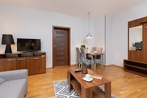 4 Pory Roku Jastrzębia Góra by Renters