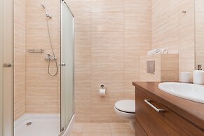 4 Pory Roku Jastrzębia Góra by Renters