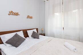 4 Pory Roku Jastrzębia Góra by Renters