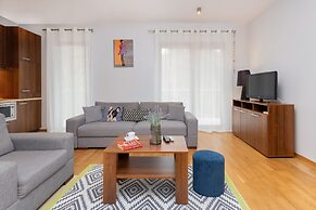 4 Pory Roku Jastrzębia Góra by Renters