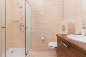 4 Pory Roku Jastrzębia Góra by Renters