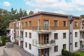 4 Pory Roku Jastrzębia Góra by Renters