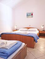 Lumbarda Resort Apartments