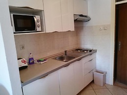 Lumbarda Resort Apartments