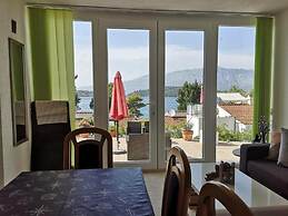 Lumbarda Resort Apartments