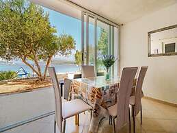 Lumbarda Resort Apartments