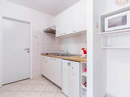 Lumbarda Resort Apartments