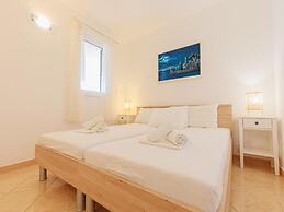 Lumbarda Resort Apartments