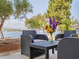 Lumbarda Resort Apartments