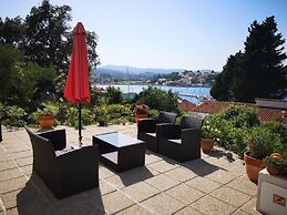 Lumbarda Resort Apartments