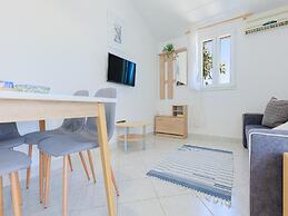 Lumbarda Resort Apartments