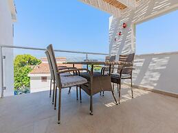 Lumbarda Resort Apartments