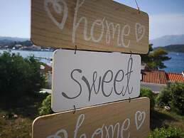 Lumbarda Resort Apartments