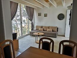 Lumbarda Resort Apartments