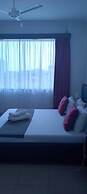 Lux Suites Elsa Royal Apartments