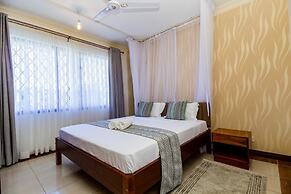 Lux Suites Elsa Royal Apartments