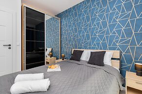 Ostoya Pucka Apartment by Renters