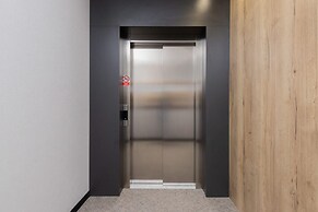Ostoya Pucka Apartment by Renters