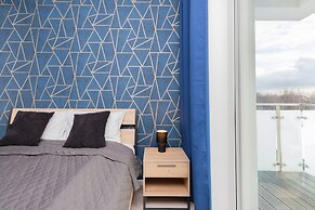 Ostoya Pucka Apartment by Renters