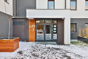 Ostoya Pucka Apartment by Renters