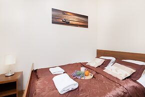 Villa 4 Pory Roku Apartment by Renters