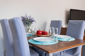 Villa 4 Pory Roku Apartment by Renters