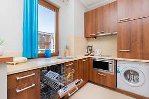 Villa 4 Pory Roku Apartment by Renters