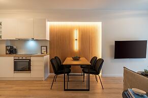 Chic and Lavish Apartment in Athens