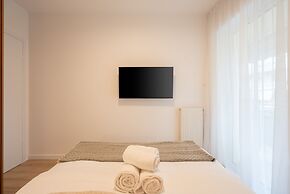 Chic and Lavish Apartment in Athens