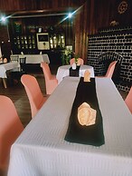 Riverside Resort Hotel Kabale
