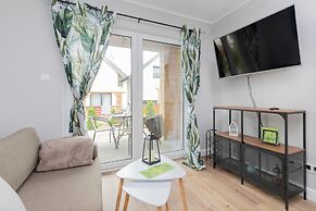 Coast Apartment With Terrace by Renters