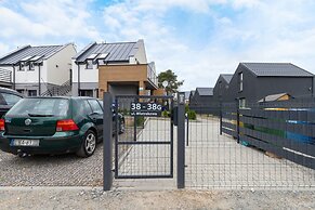 Coast Apartment With Terrace by Renters