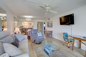 217 El Matador 2 Bedroom Condo by RedAwning