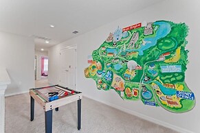 Themed Rooms Free Access To Resort Waterpark! 4 Bedroom Home by RedAwn