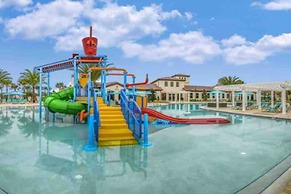Themed Rooms Free Access To Resort Waterpark! 4 Bedroom Home by RedAwn