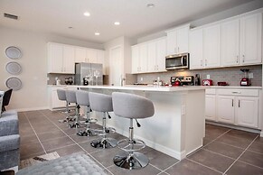 Beauty & The Beast Star Wars Free Access To Resort 6 Bedroom Home by R