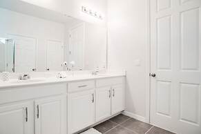 Beauty & The Beast Star Wars Free Access To Resort 6 Bedroom Home by R